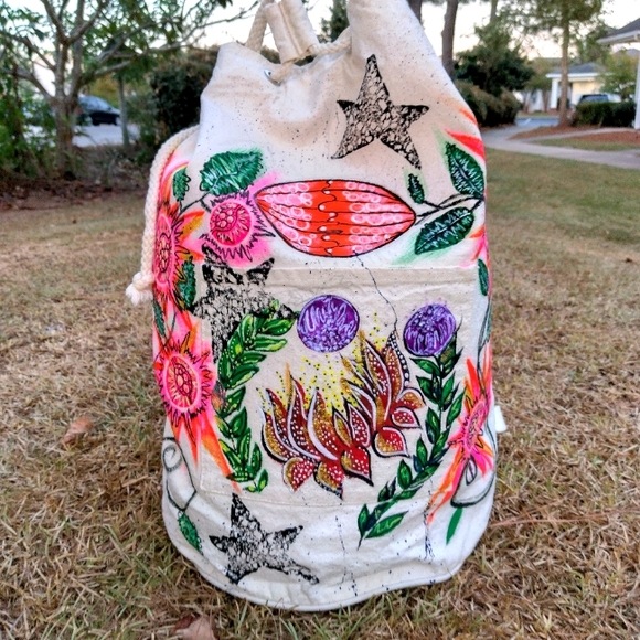 backpack - Picture 9 of 16